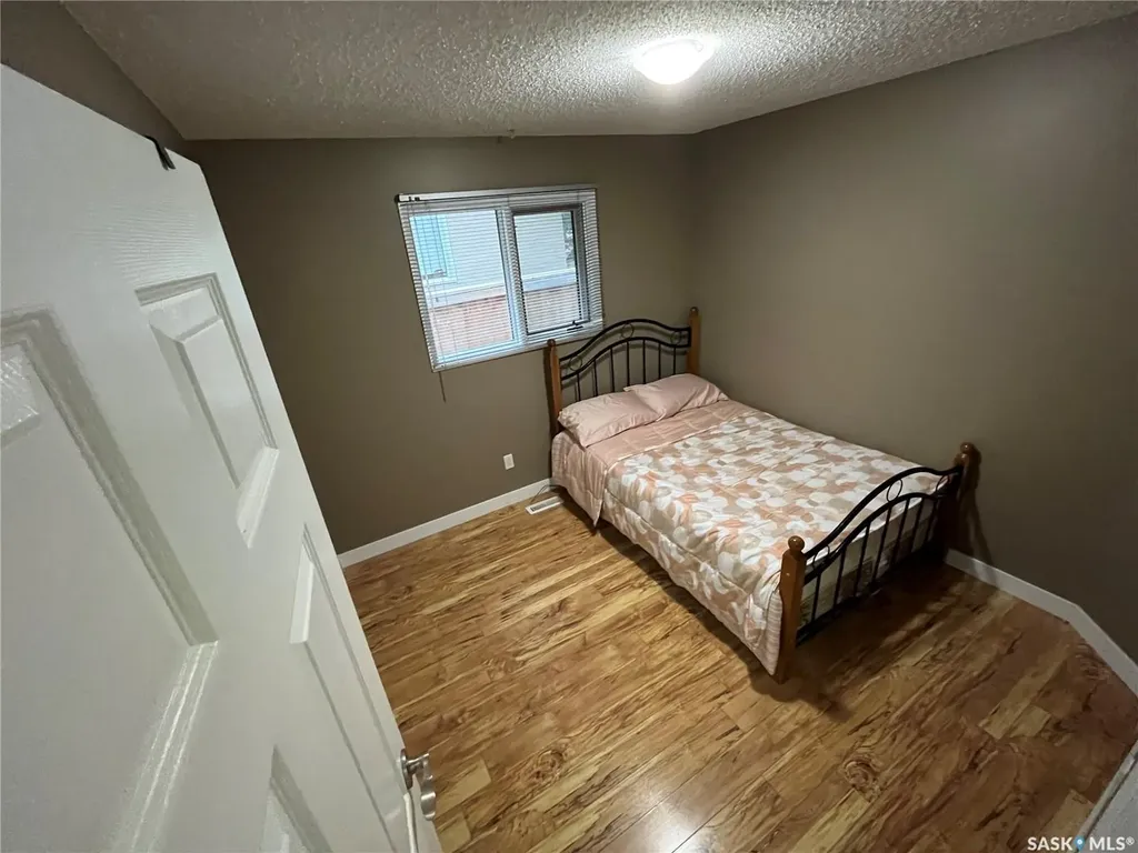 374 Rodenbush Drive Regina SK S4R 7L5