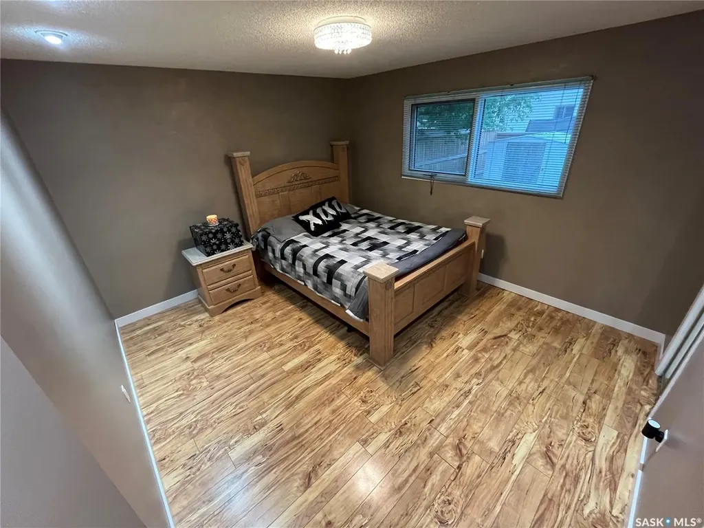374 Rodenbush Drive Regina SK S4R 7L5