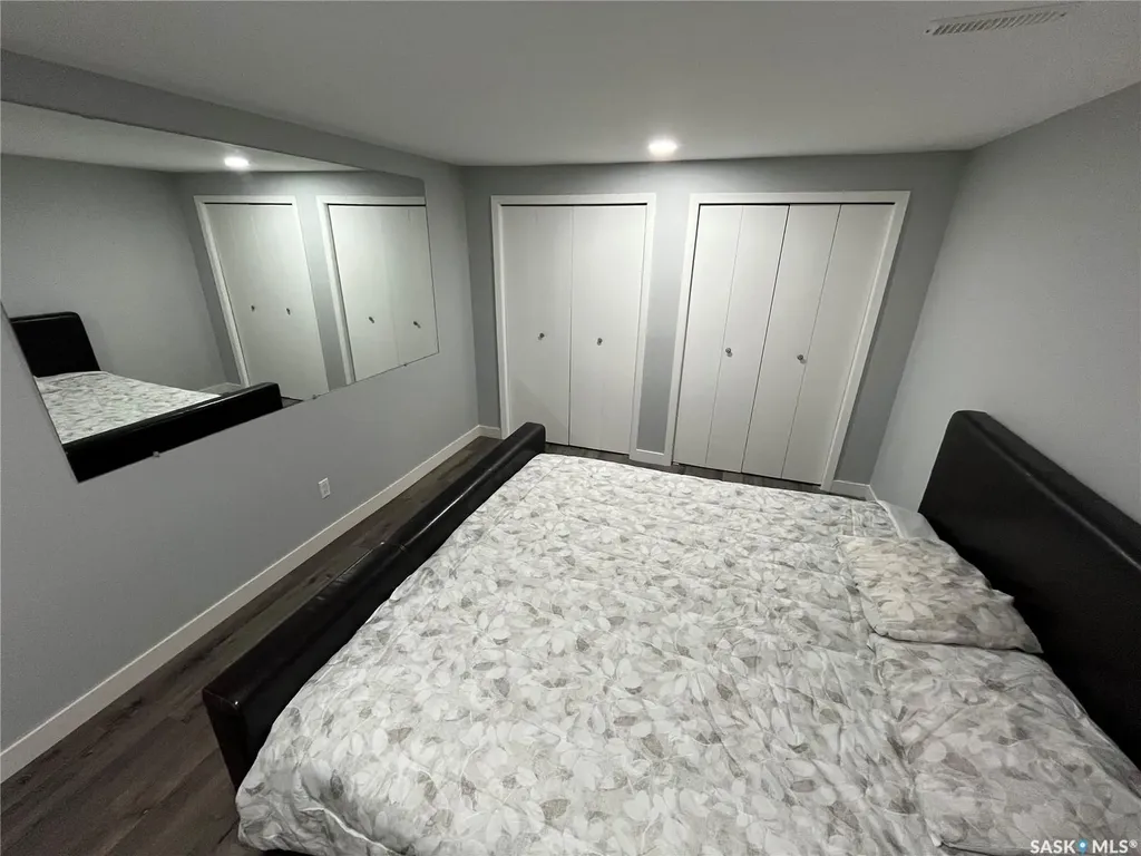 374 Rodenbush Drive Regina SK S4R 7L5