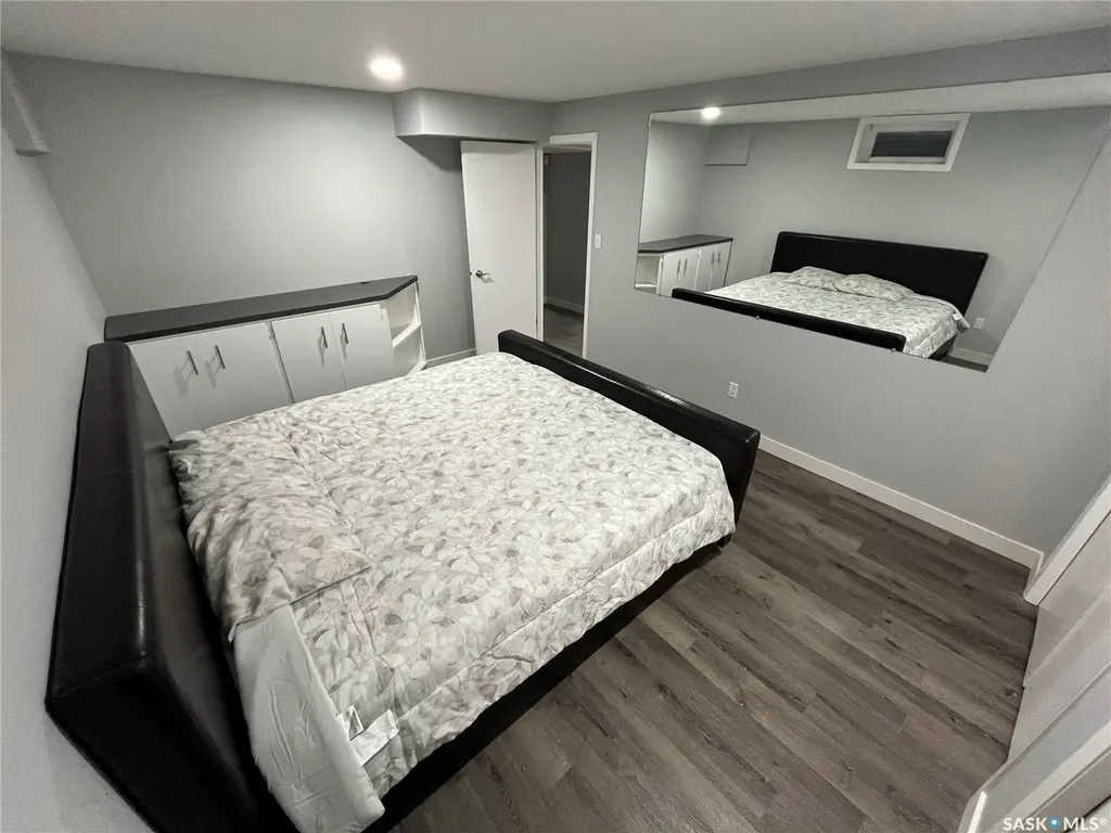 374 Rodenbush Drive Regina SK S4R 7L5