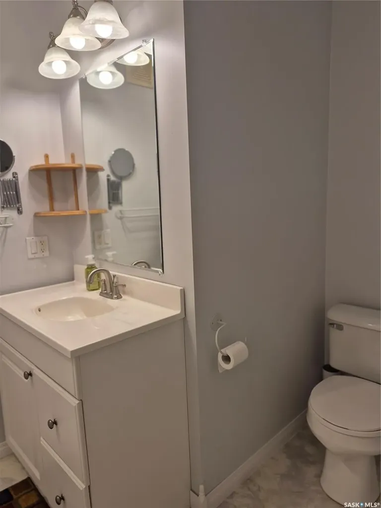 108 Downey Street Strasbourg SK S0G 4V0