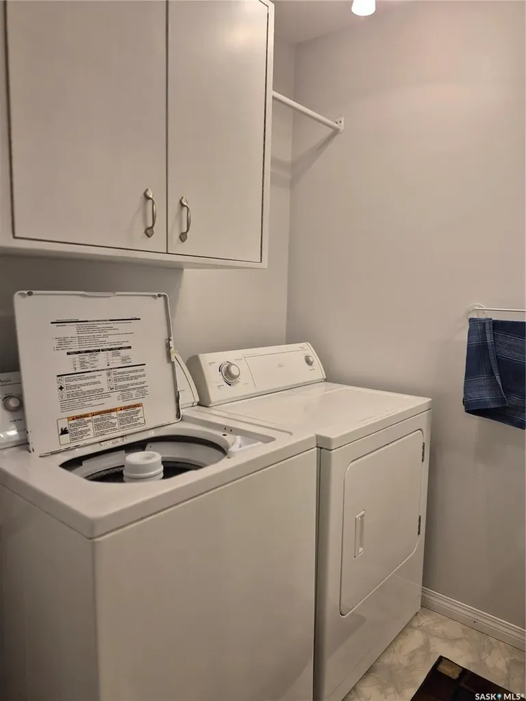 108 Downey Street Strasbourg SK S0G 4V0