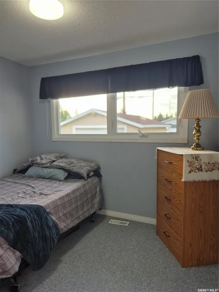108 Downey Street Strasbourg SK S0G 4V0