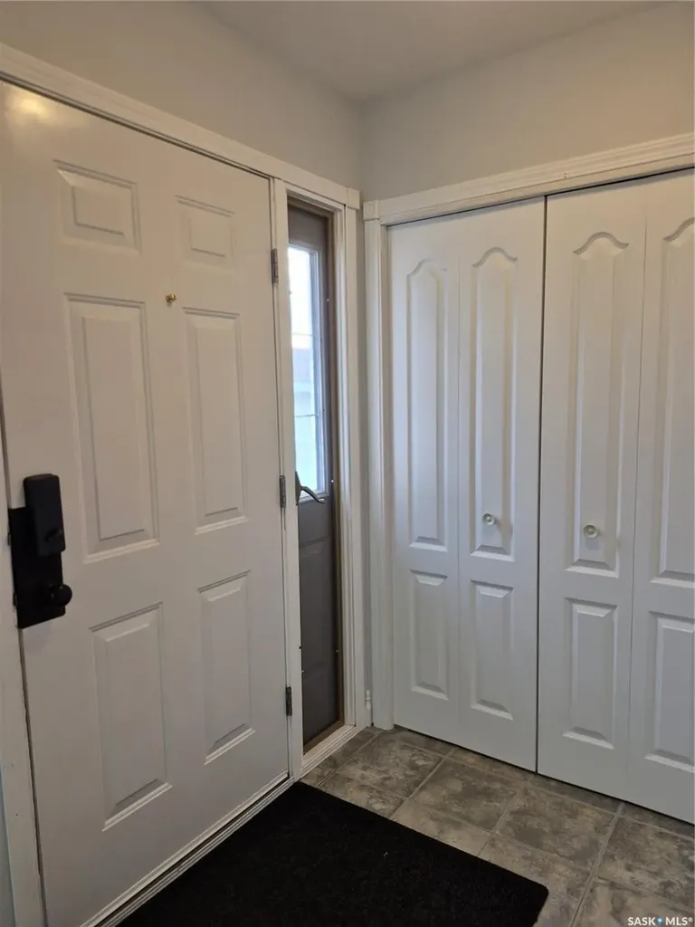 108 Downey Street Strasbourg SK S0G 4V0