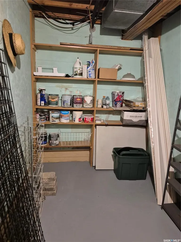 108 Downey Street Strasbourg SK S0G 4V0
