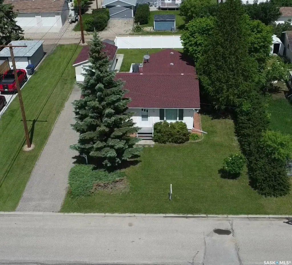 108 Downey Street Strasbourg SK S0G 4V0
