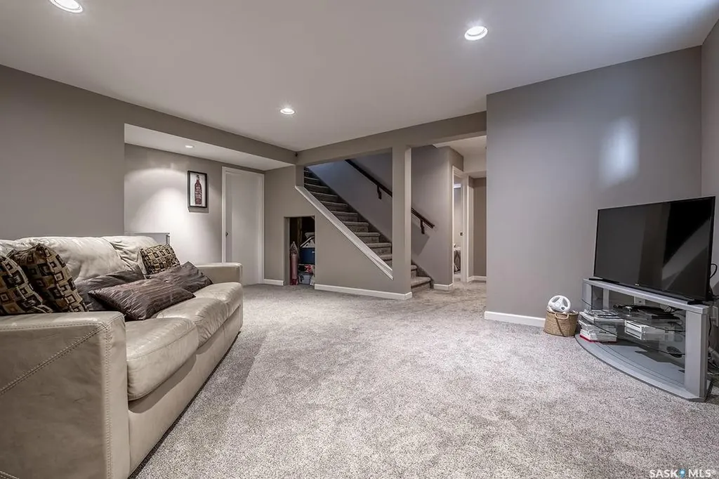 235 Sebestyen Terrace Saskatoon SK S7K 6R8