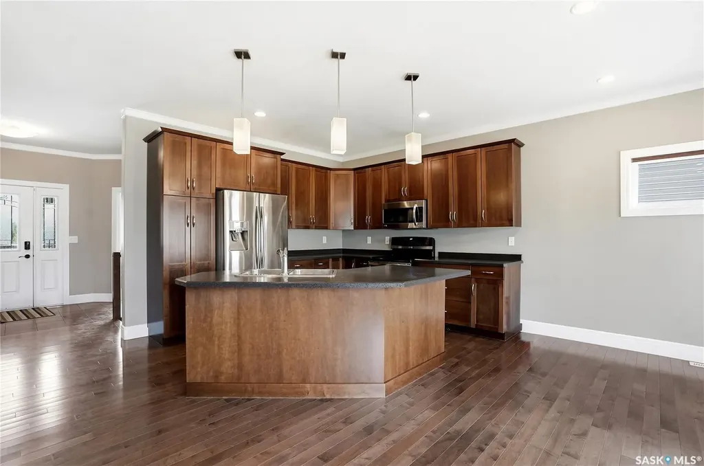620 6th Avenue S Martensville SK S0K 0A2