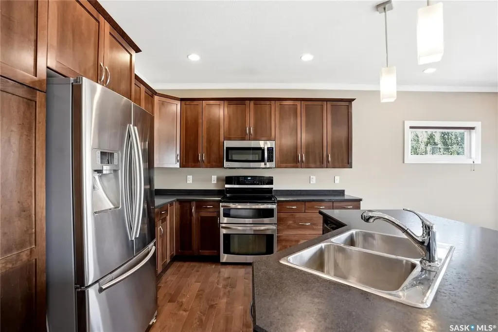 620 6th Avenue S Martensville SK S0K 0A2