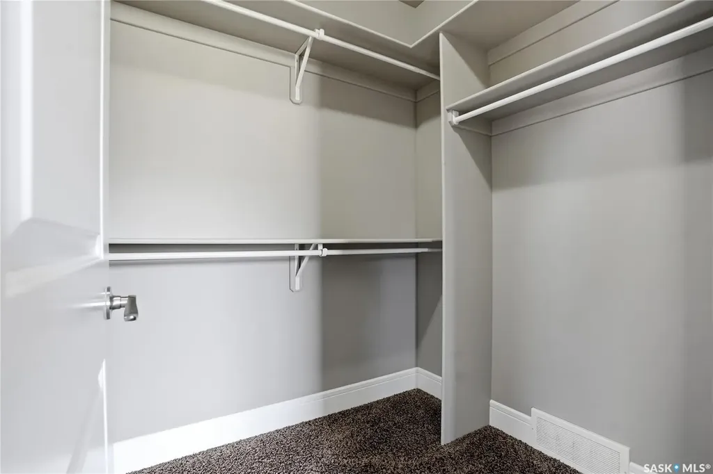 620 6th Avenue S Martensville SK S0K 0A2
