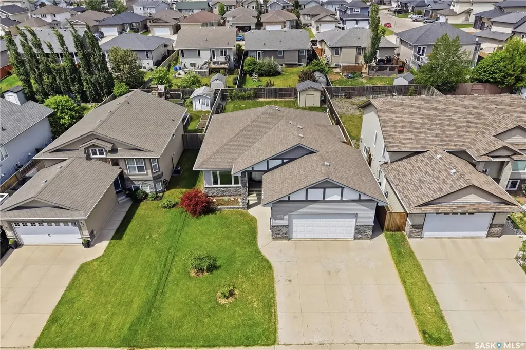 620 6th Avenue S Martensville SK S0K 0A2