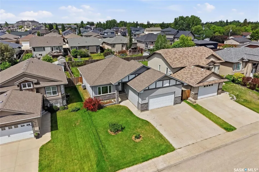 620 6th Avenue S Martensville SK S0K 0A2