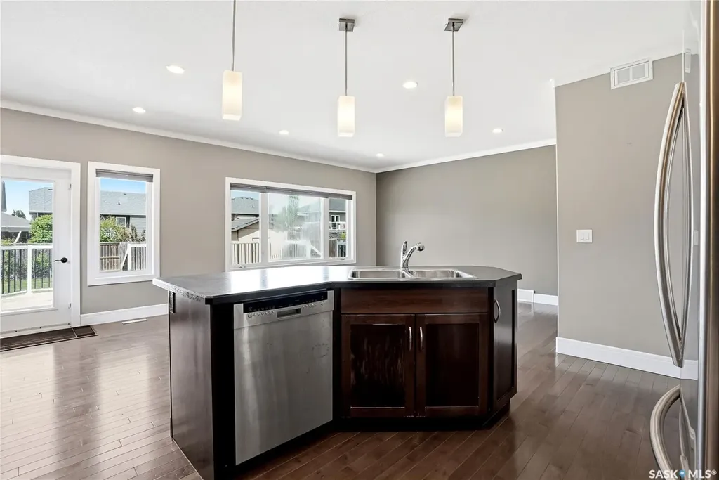 620 6th Avenue S Martensville SK S0K 0A2