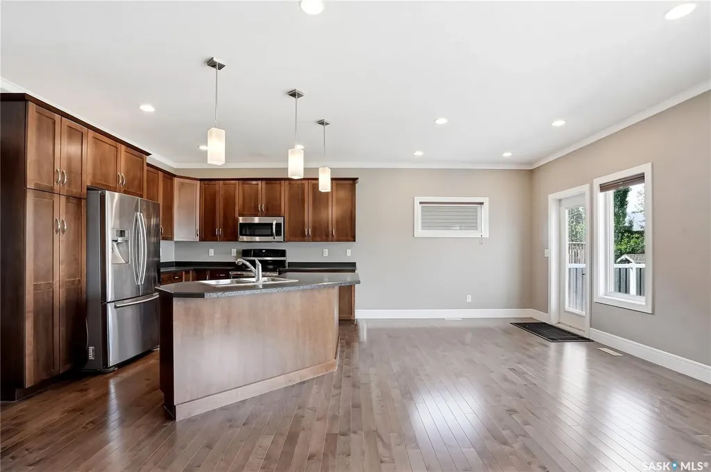 620 6th Avenue S Martensville SK S0K 0A2