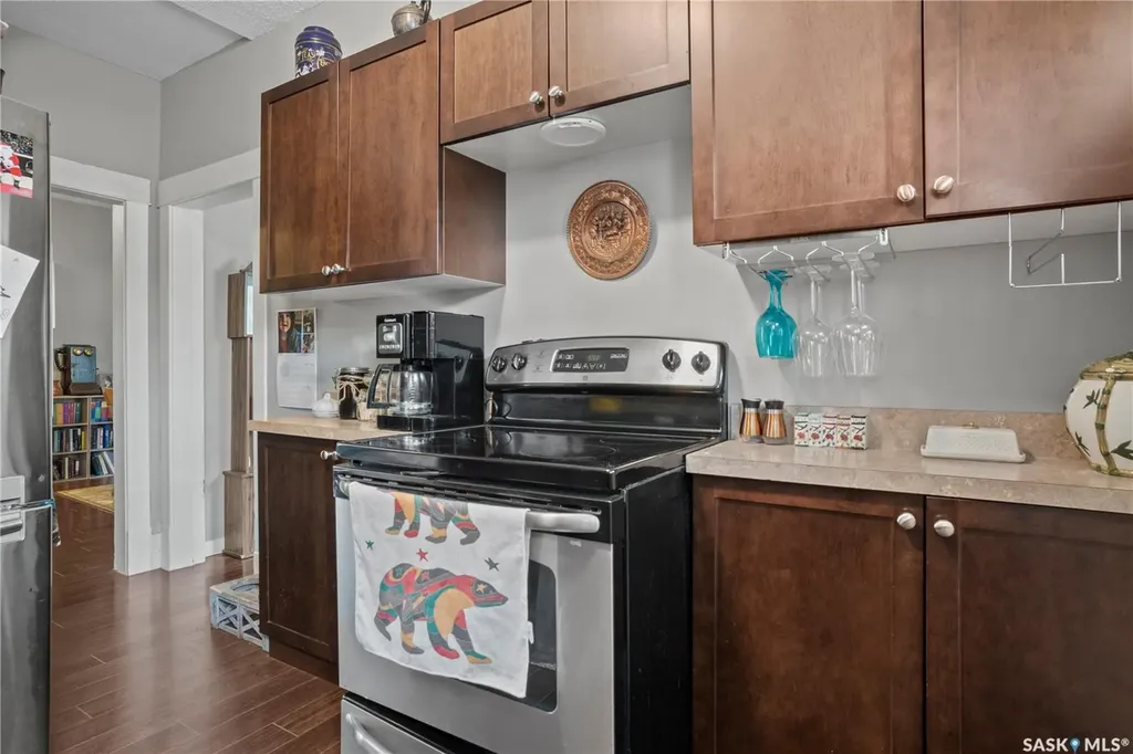 1921 Garnet Street Regina SK S4T 2Z5