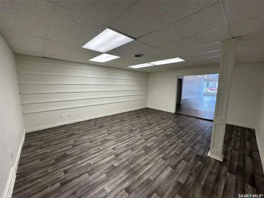 328 Main Street N Moose Jaw SK S6H 3J9