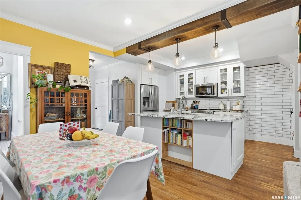 519 G Avenue S Saskatoon SK S7M 1V7