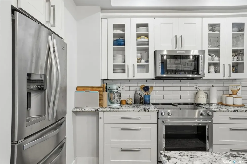 519 G Avenue S Saskatoon SK S7M 1V7
