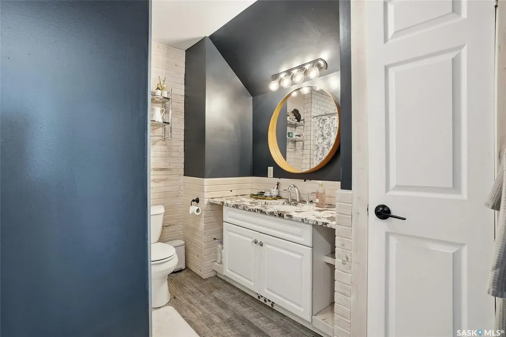 519 G Avenue S Saskatoon SK S7M 1V7