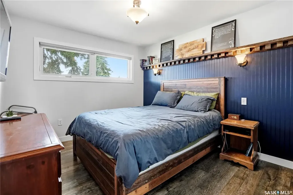 1145 Simpson Avenue Moose Jaw SK S6H 4M7