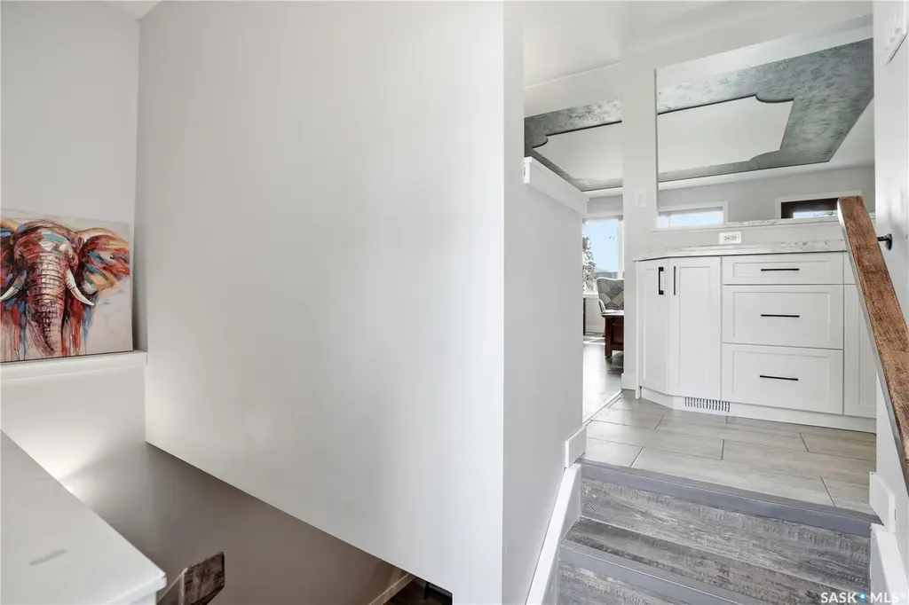 1145 Simpson Avenue Moose Jaw SK S6H 4M7