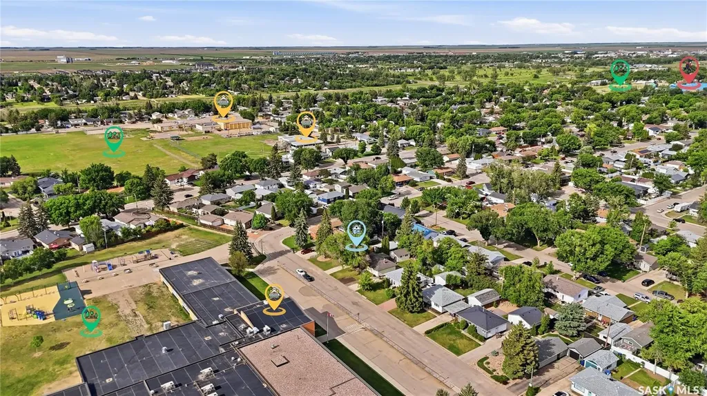 1145 Simpson Avenue Moose Jaw SK S6H 4M7