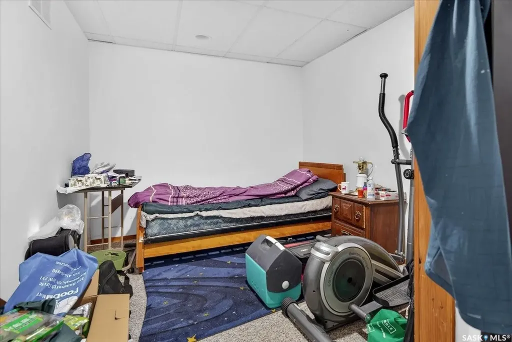 3909 Hillsdale Street Regina SK S4S 3Y6