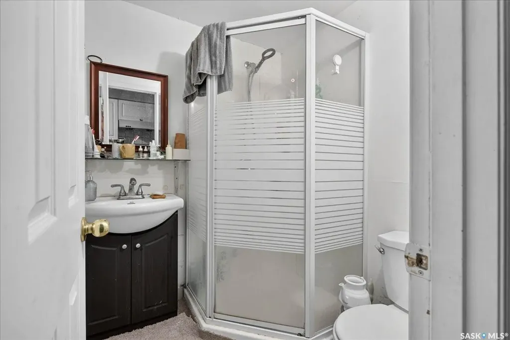 3909 Hillsdale Street Regina SK S4S 3Y6
