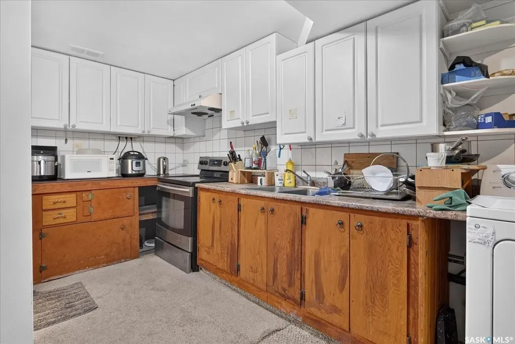 3909 Hillsdale Street Regina SK S4S 3Y6