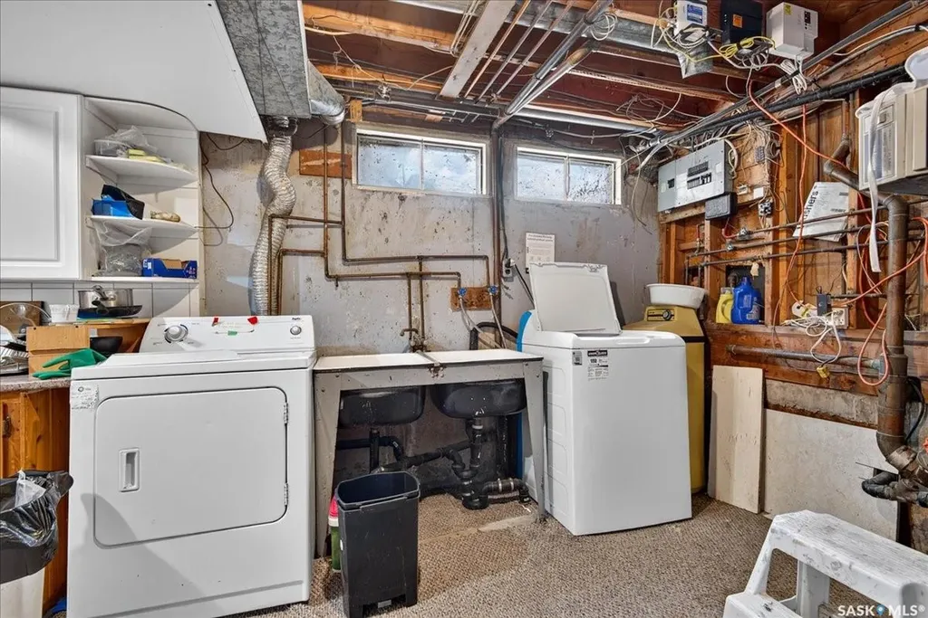 3909 Hillsdale Street Regina SK S4S 3Y6