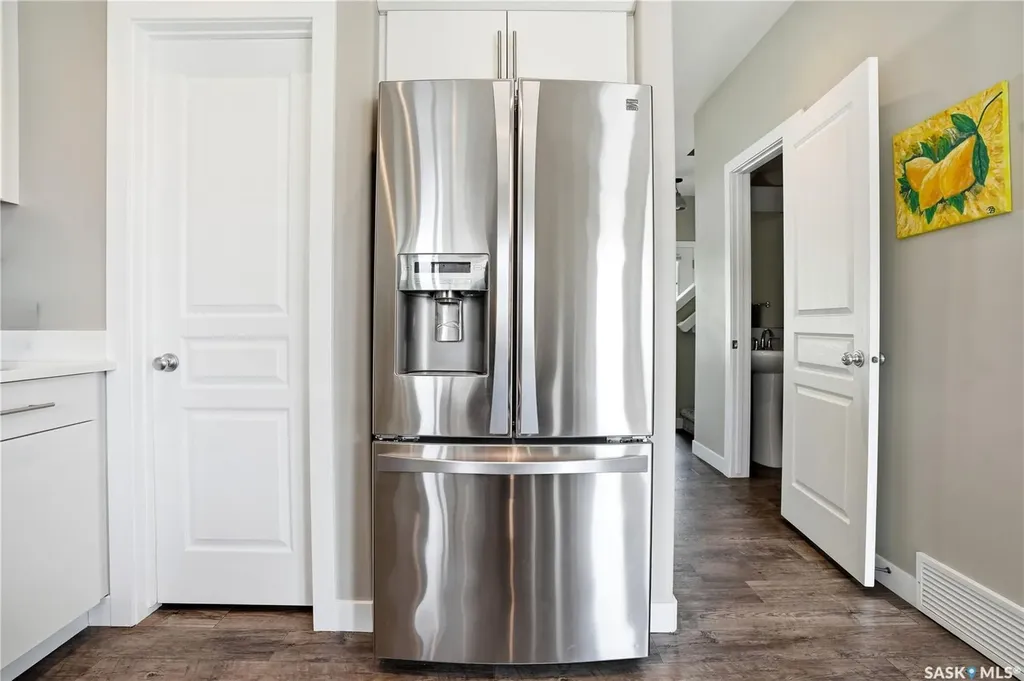 5425 Campling Avenue Regina SK S4W 0L6