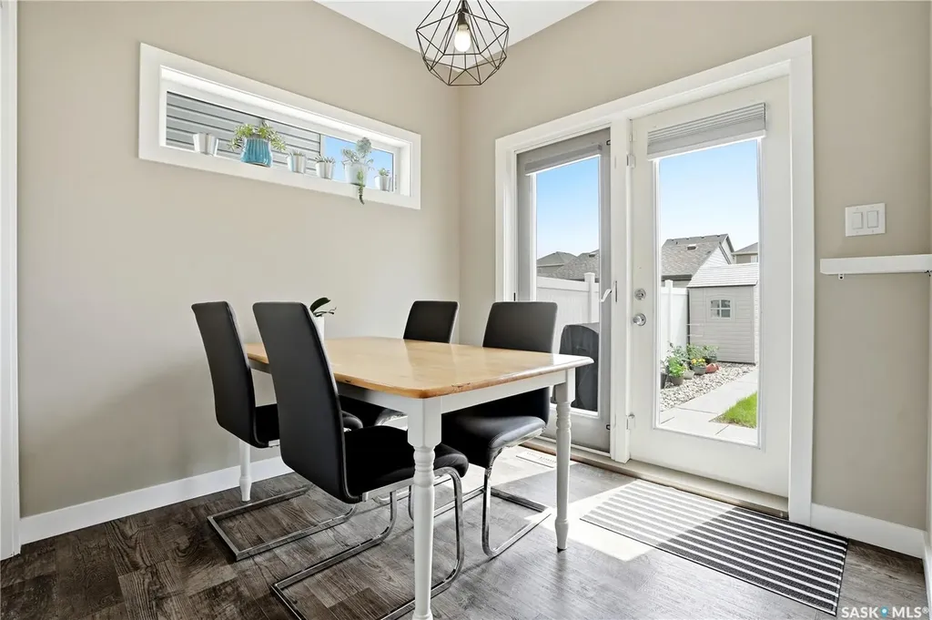 5425 Campling Avenue Regina SK S4W 0L6