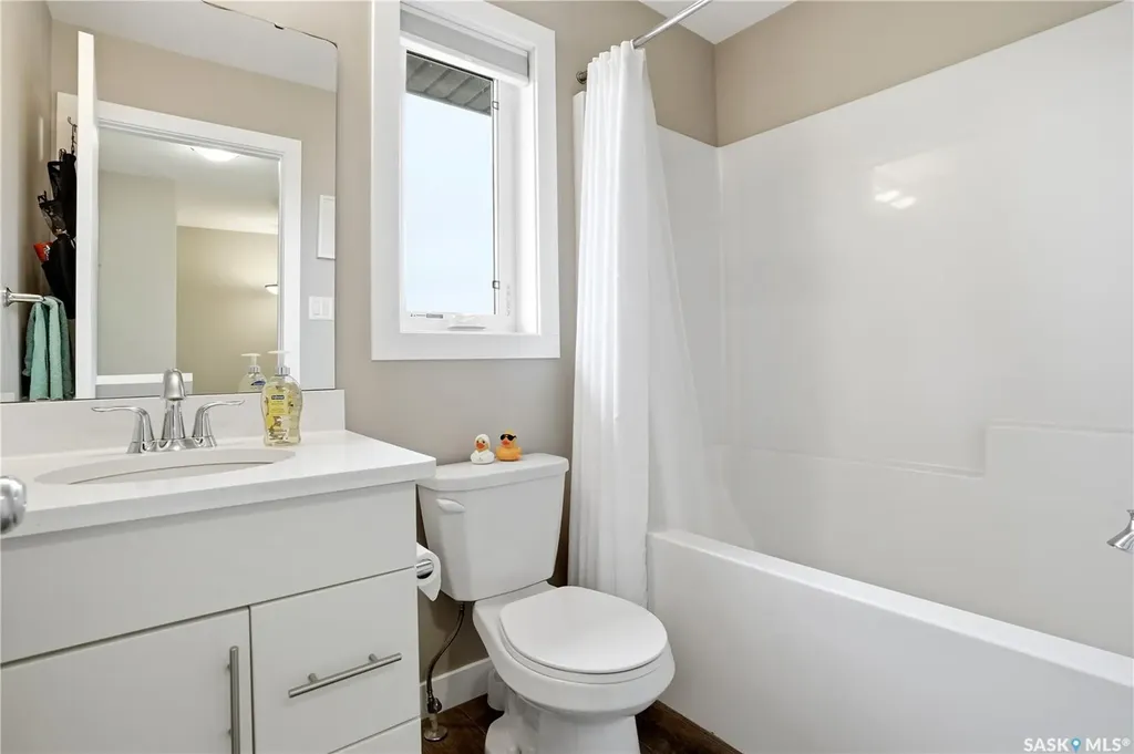 5425 Campling Avenue Regina SK S4W 0L6