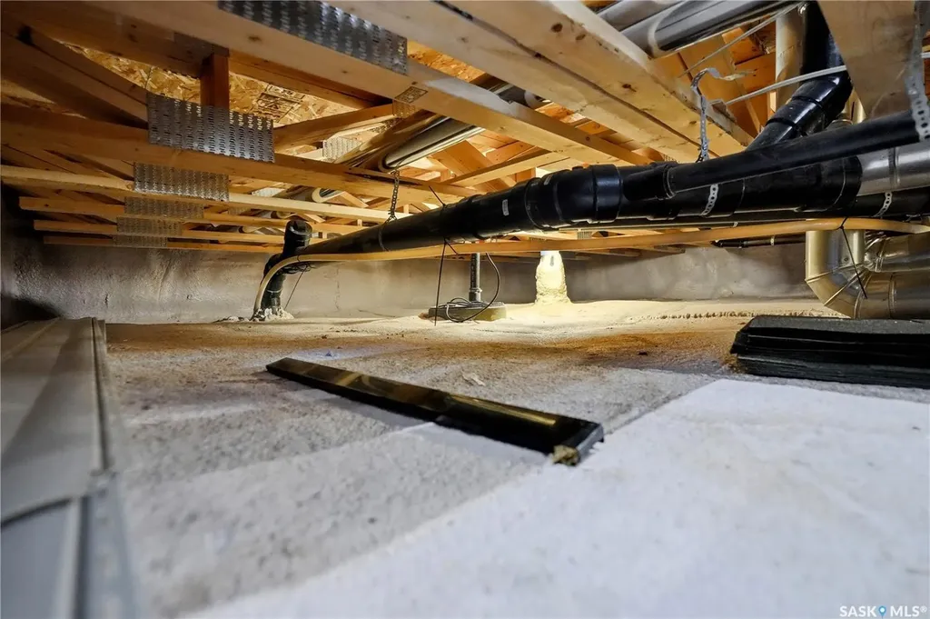 5425 Campling Avenue Regina SK S4W 0L6