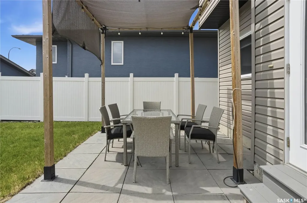 5425 Campling Avenue Regina SK S4W 0L6