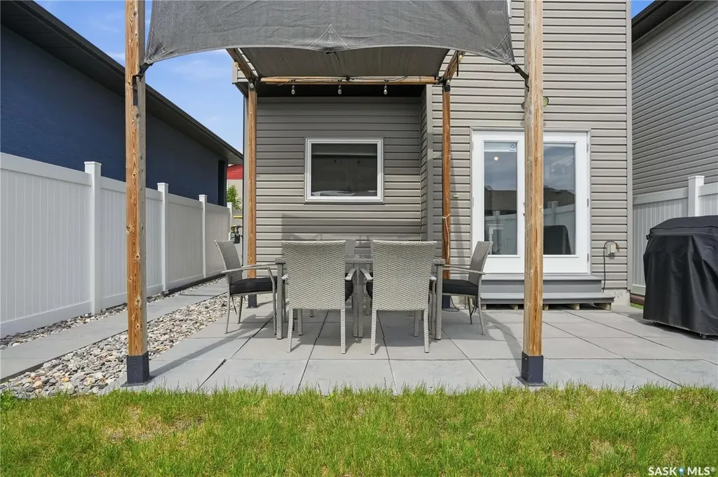 5425 Campling Avenue Regina SK S4W 0L6