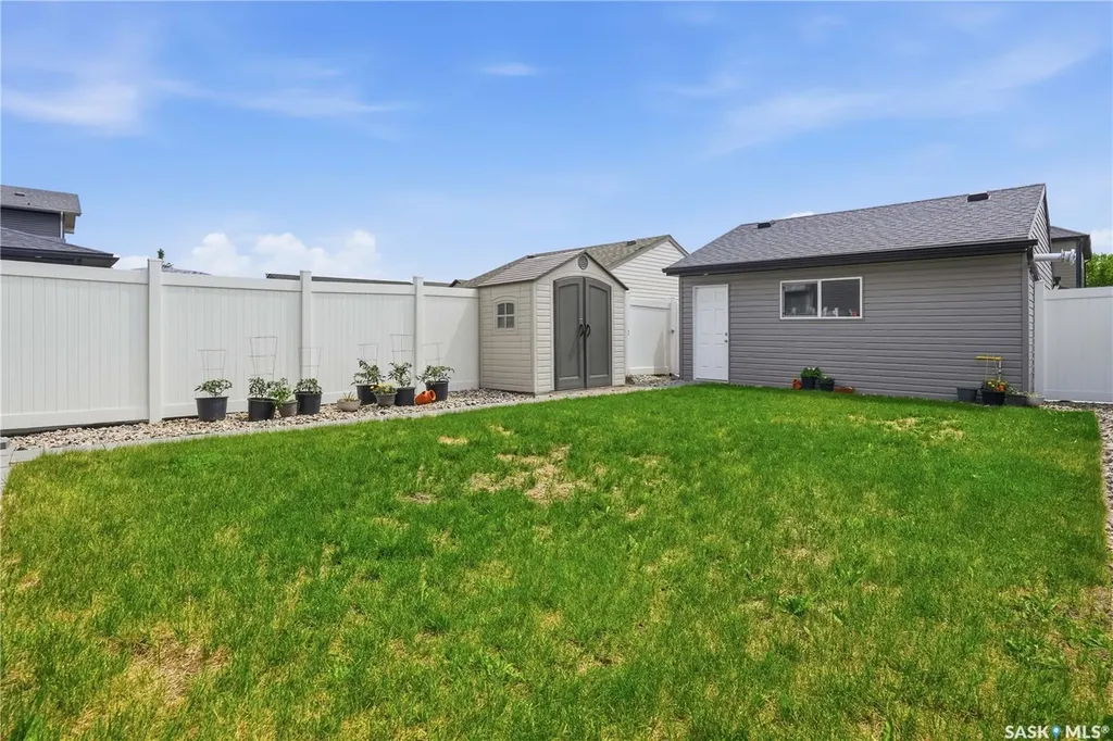 5425 Campling Avenue Regina SK S4W 0L6