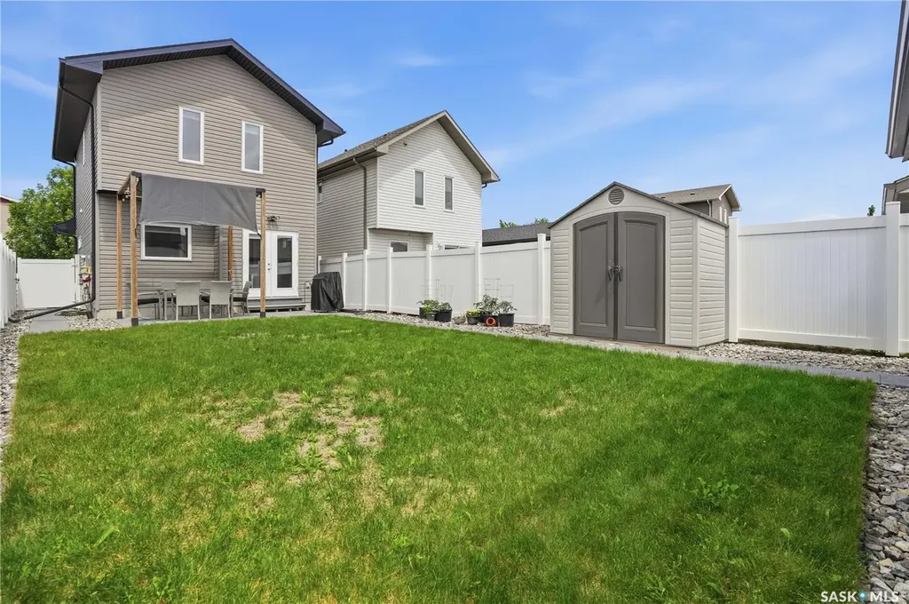 5425 Campling Avenue Regina SK S4W 0L6