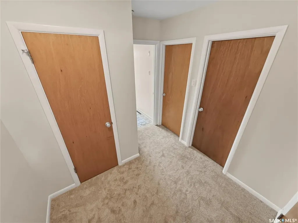 628 1st Avenue NE Swift Current SK S9H 2B9
