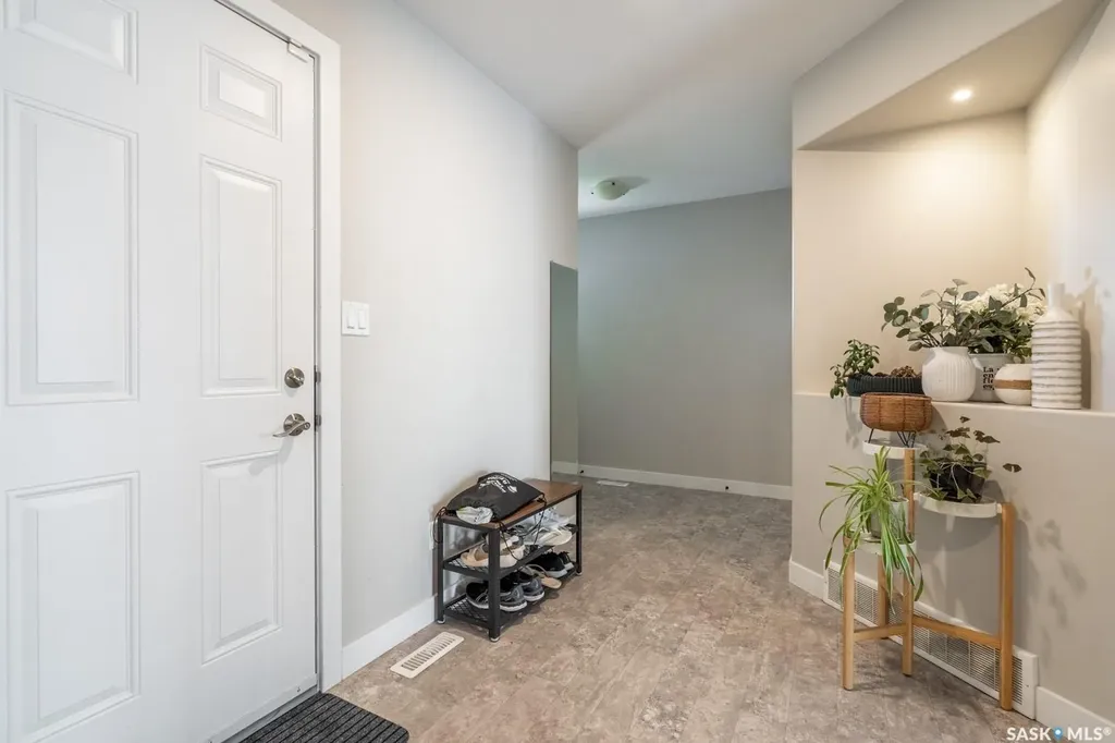 4069 Delhaye Way Regina SK S4W 0N5