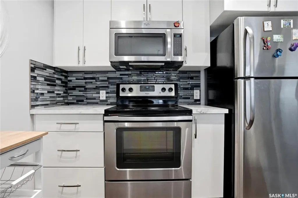 5301 Universal Crescent Regina SK S4W 0L2