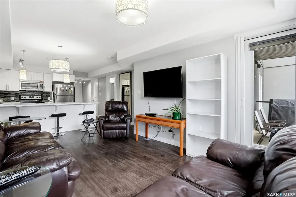 5301 Universal Crescent Regina SK S4W 0L2