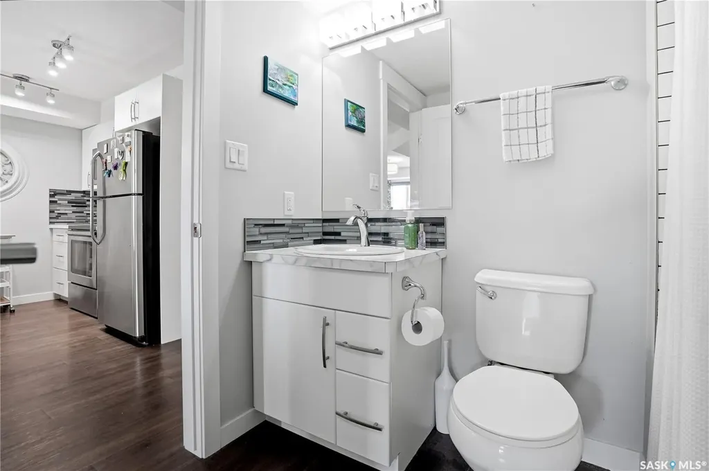 5301 Universal Crescent Regina SK S4W 0L2