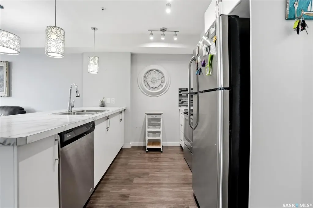5301 Universal Crescent Regina SK S4W 0L2