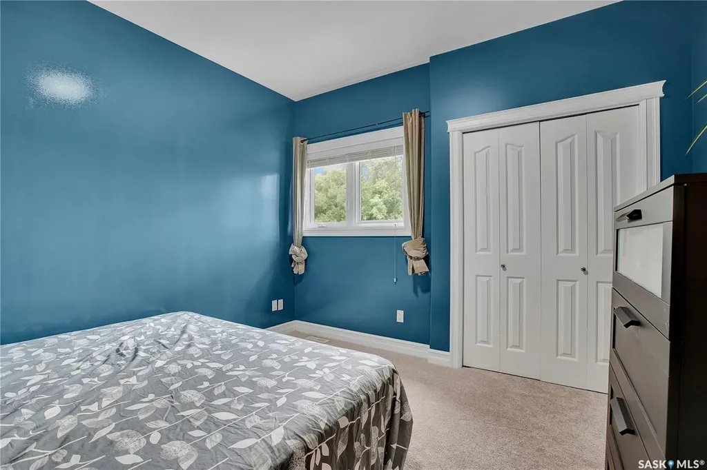 1304 5th Avenue N Saskatoon SK S7K 2S2