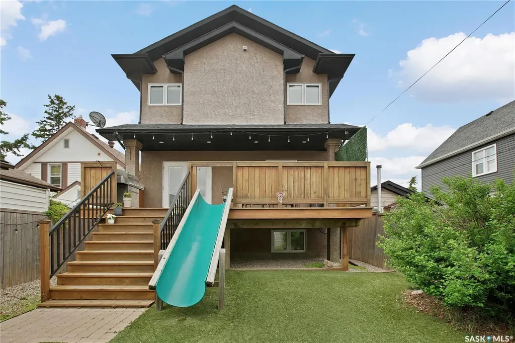1304 5th Avenue N Saskatoon SK S7K 2S2