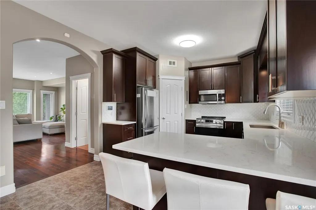 1304 5th Avenue N Saskatoon SK S7K 2S2