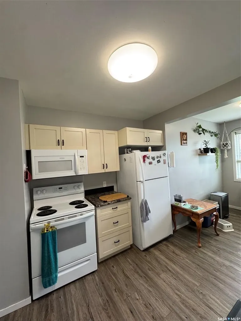 962 109th Street North Battleford SK S9A 2E2