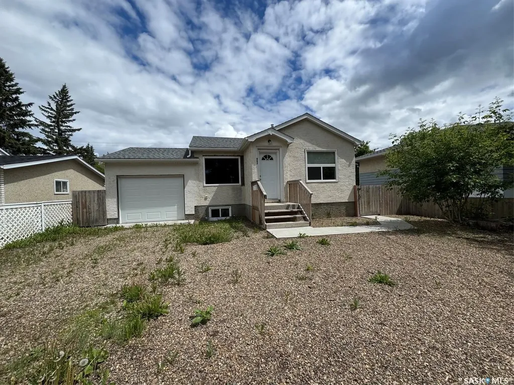962 109th Street North Battleford SK S9A 2E2