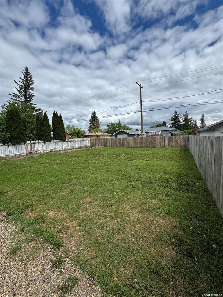 962 109th Street North Battleford SK S9A 2E2